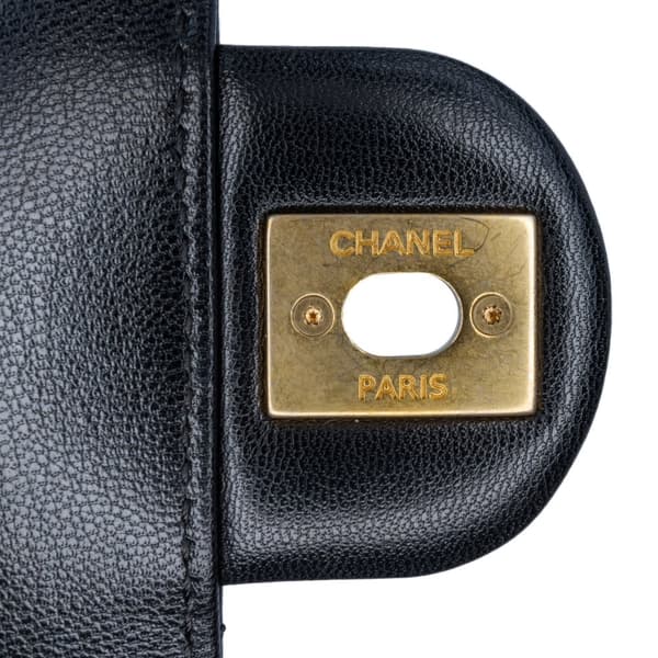 Pre-owned Chanel Small Lambskin Chic Pearls Flap Black