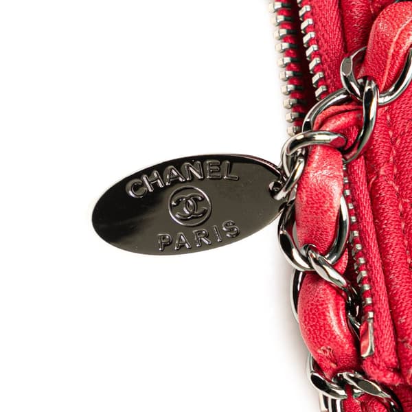 Pre-owned Chanel Quilted Jersey Hawaii Crossbody Red