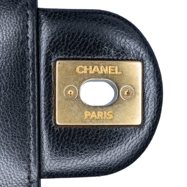 Pre-owned Chanel Small Lambskin Chic Pearls Flap Black