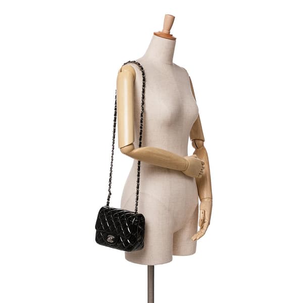 Pre-owned Chanel Mini Square Classic Patent Single Flap Black