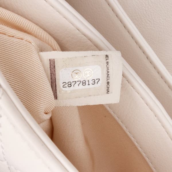 Pre-owned Chanel Mini Quilted Calfskin Pearl CC Accordion Flap White