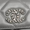 Miniatyrbild 8 av 10: Pre-owned Chanel Lambskin 19 Flap Coin Purse With Chain Gray