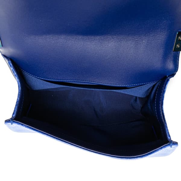 Pre-owned Chanel Old Medium Quilted Velvet Boy Flap Blue