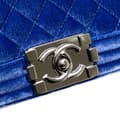 Pikkukuva 7 / 10: Pre-owned Chanel Old Medium Quilted Velvet Boy Flap Blue