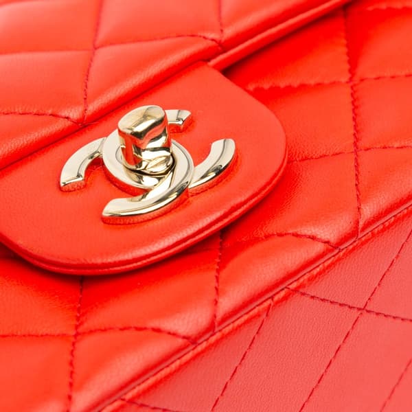 Pre-owned Chanel Mini Rectangular Classic Lambskin Single Flap Red