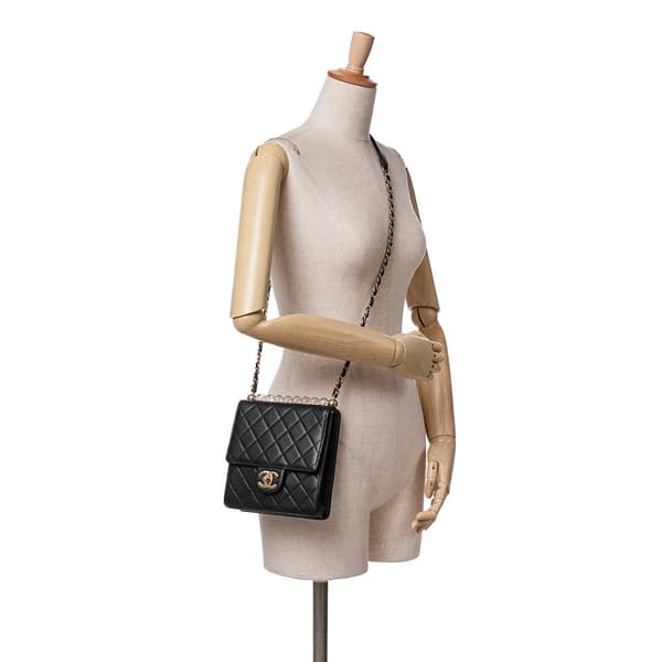 Pre-owned Chanel Quilted Goatskin Chic Pearls Flap Black