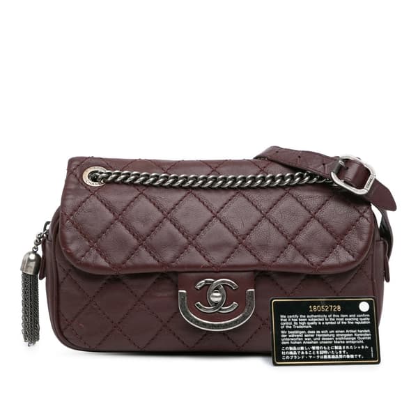 Pre-owned Chanel Paris Edinburgh Medium Calfskin Coco Sporran Flap Red