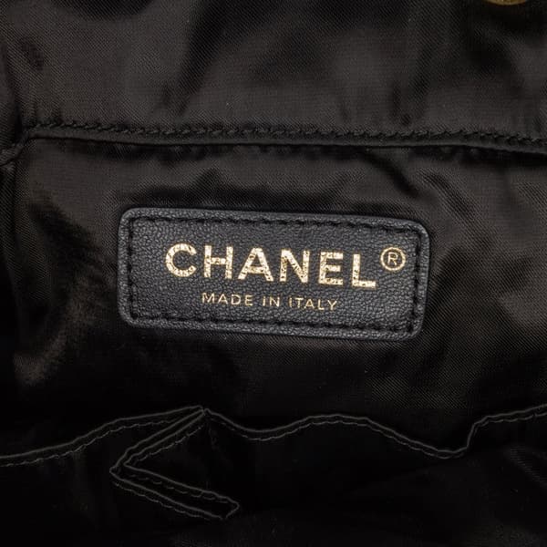Pre-owned Chanel Quilted Nylon Crystal CC Drawstring Sling Bag Black
