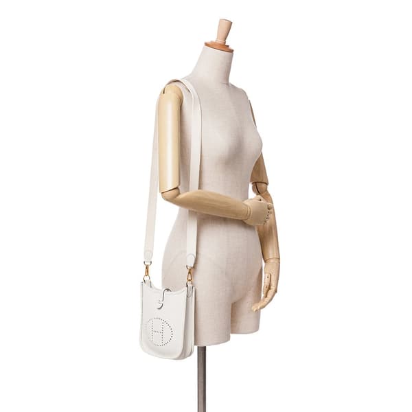 Pre-owned Hermès Clemence Evelyne TPM White