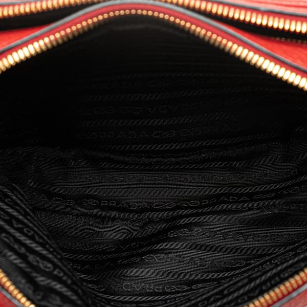 Pre-owned Prada Vitello Phenix Double Zip Camera Bag Red