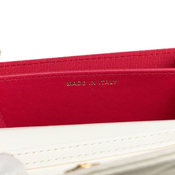 Pre-owned Chanel Quilted Lambskin Coco Love Card Holder On Chain White