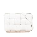 Miniatyrbillede 1 af 10: Pre-owned Bottega Veneta Nappa Intrecciato Padded Cassette Crossbody White
