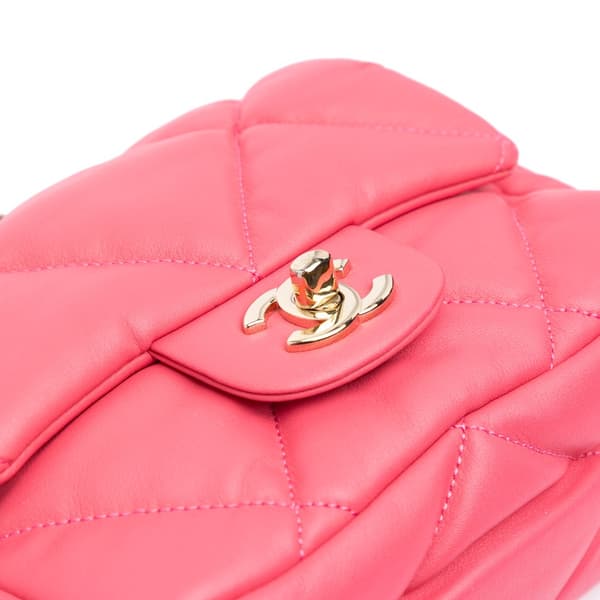 Pre-owned Chanel Mini Quilted Calfskin Bubbly Flap Pink