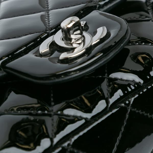 Pre-owned Chanel Mini Square Classic Patent Single Flap Black