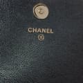 Miniatyrbild 7 av 10: Pre-owned Chanel Quilted Caviar Square Wallet on Chain Black