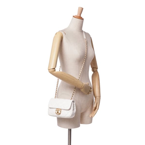 Pre-owned Chanel Mini Quilted Lambskin Messenger Flap White