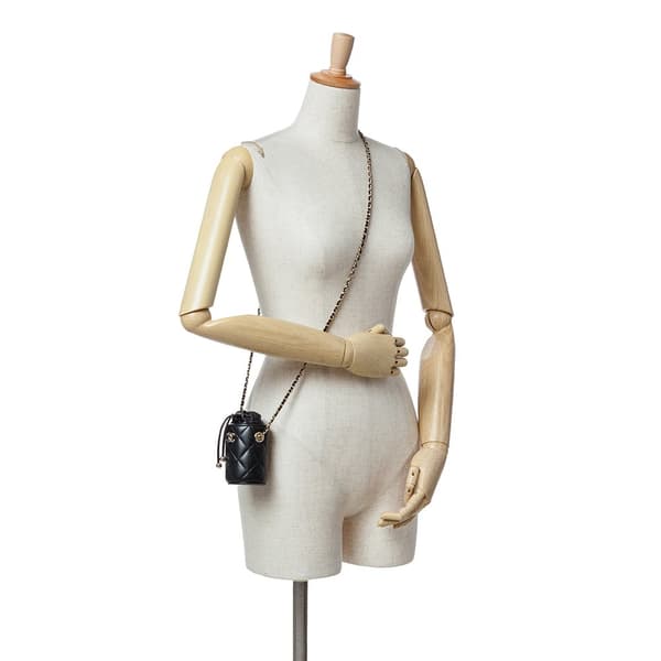 Pre-owned Chanel Micro Quilted Lambskin Drawstring Bucket Bag Black