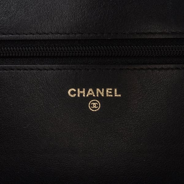 Pre-owned Chanel Bicolor Calfskin Boy Wallet On Chain Black