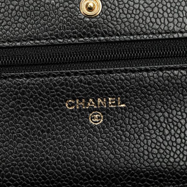 Pre-owned Chanel CC Quilted Caviar Wallet on Chain Black