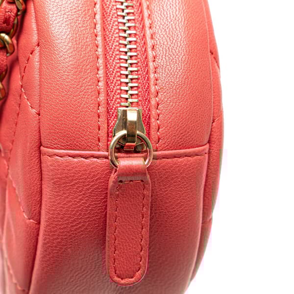 Pre-owned Chanel Quilted Lambskin Lucky Charms Round Clutch with Chain Pink