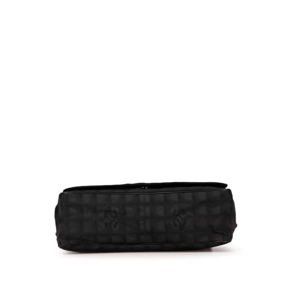 Pre-owned Chanel New Travel Line Nylon Crossbody Black
