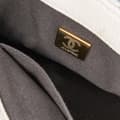 Pikkukuva 5 / 10: Pre-owned Chanel Mini Quilted Caviar Chain Soul Flap White