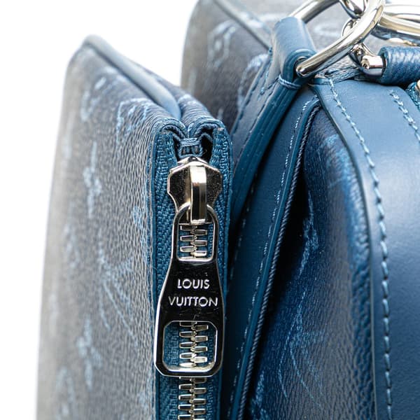 Pre-owned Louis Vuitton Monogram Gradient Trio Messenger Blue