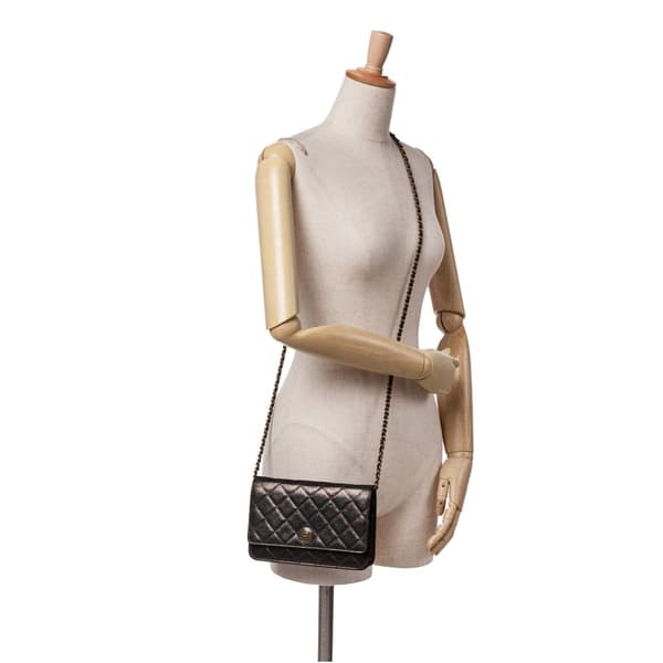 Pre-owned Chanel Metiers d’Art Quilted Iridescent Lambskin Tartan Button Wallet On Chain Brown