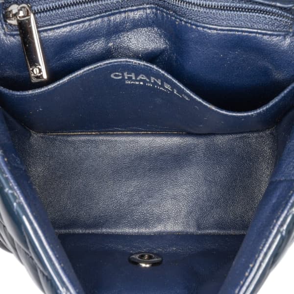 Pre-owned Chanel Mini Square Classic Patent Single Flap Blue