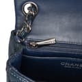 Miniatyrbilde 6 av 9: Pre-owned Chanel Mini Square Classic Patent Single Flap Blue
