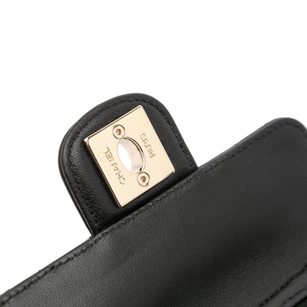 Pre-owned Chanel Mini Lambskin CC in Love Heart Crossbody Black