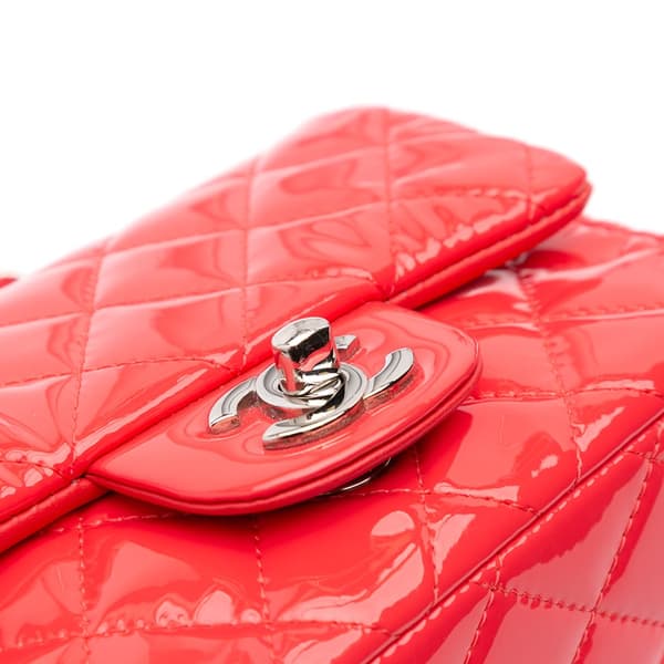 Pre-owned Chanel Mini Square Classic Patent Single Flap Red