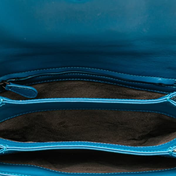 Pre-owned Bottega Veneta Soft Patent Intrecciato Three Flap Clutch with Strap Blue