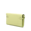 Miniatyrbillede 2 af 10: Pre-owned Hermès Chevre Mysore Kelly To Go Wallet Green