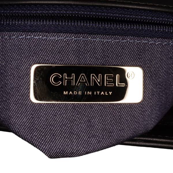 Pre-owned Chanel Lambskin CC Mania Flap Black