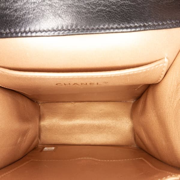 Pre-owned Chanel Small Lambskin Chic Pearls Flap Black