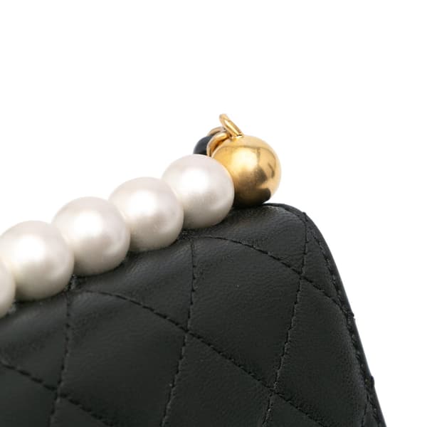 Pre-owned Chanel Small Lambskin Chic Pearls Flap Black