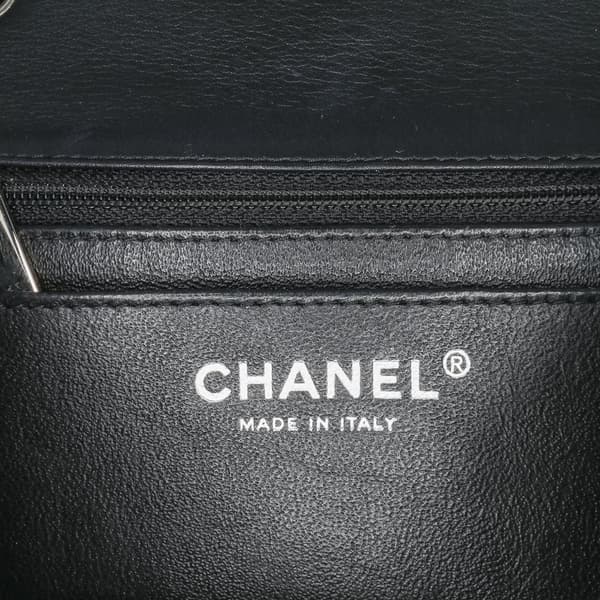 Pre-owned Chanel Mini Square Classic Patent Single Flap Black