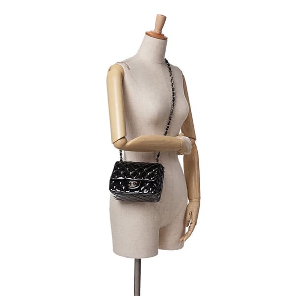 Pre-owned Chanel Mini Square Classic Patent Single Flap Black
