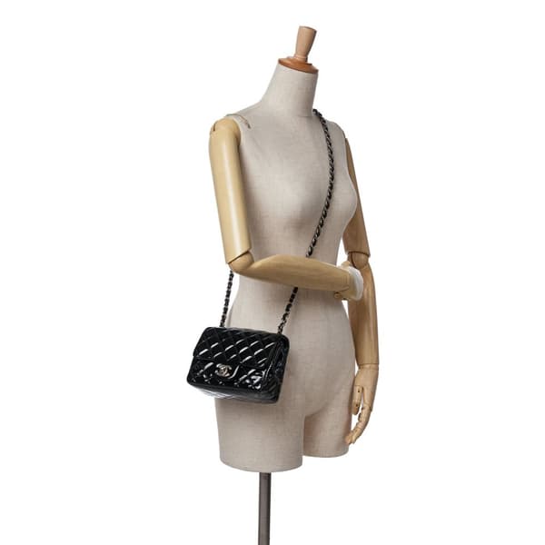 Pre-owned Chanel Mini Square Classic Patent Single Flap Black