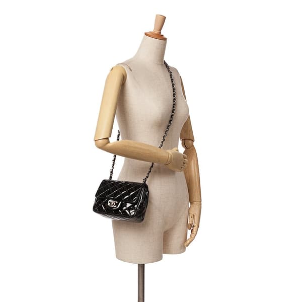 Pre-owned Chanel Mini Square Classic Patent Single Flap Black