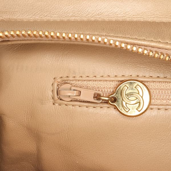Pre-owned Chanel Quilted Lambskin Sun Charm Chain Crossbody Brown