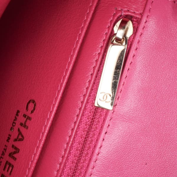 Pre-owned Chanel Mini Square Classic Chevron Lambskin Single Flap Pink