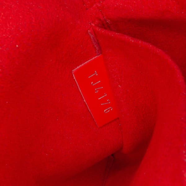 Pre-owned Louis Vuitton Epi Pochette Felicie Red