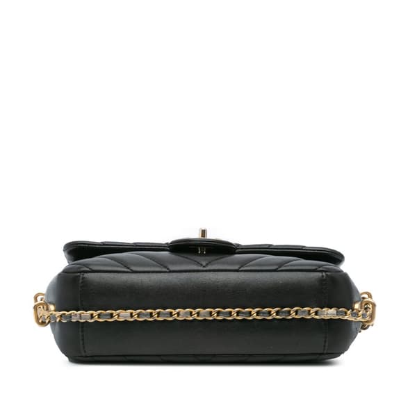 Pre-owned Chanel Mini Rectangular Chevron Lambskin Chain Around Flap Black