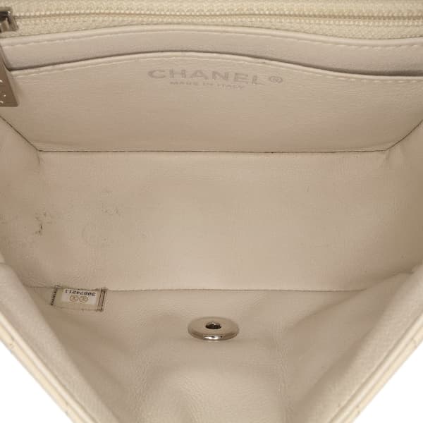 Pre-owned Chanel Mini Square Classic Chevron Lambskin Single Flap White
