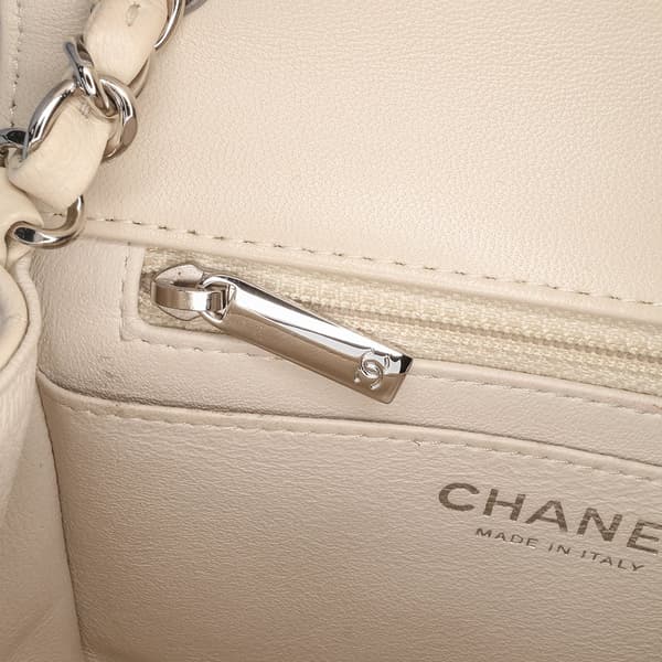 Pre-owned Chanel Mini Square Classic Chevron Lambskin Single Flap White