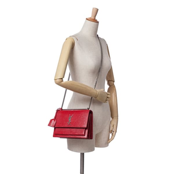 Pre-owned Saint Laurent Medium Croc Embossed Leather Sunset Crossbody Red