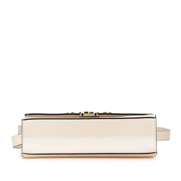 Pre-owned Gucci Small Grainy Calfskin Zumi Flap Crossbody White