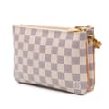 Miniatyrbillede 2 af 9: Pre-owned Louis Vuitton Damier Azur Double Zip Pochette White
